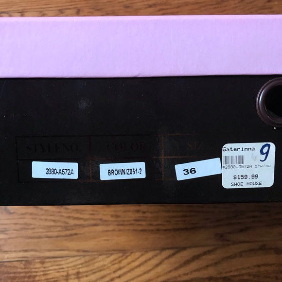 ๐ Y2K BROWN SUEDE BOOTS ๐ - Picture 5 of 8